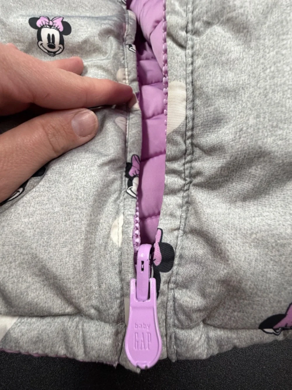Gap Baby Girls 3T Disney Minnie Mouse Reversible Puffer Jacket Pink Gray Hearts